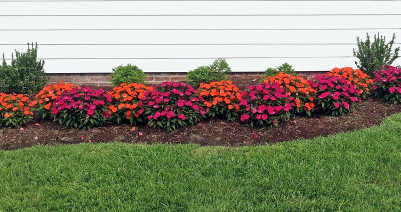 Flower Bed Maintenance in Ventura County, CA